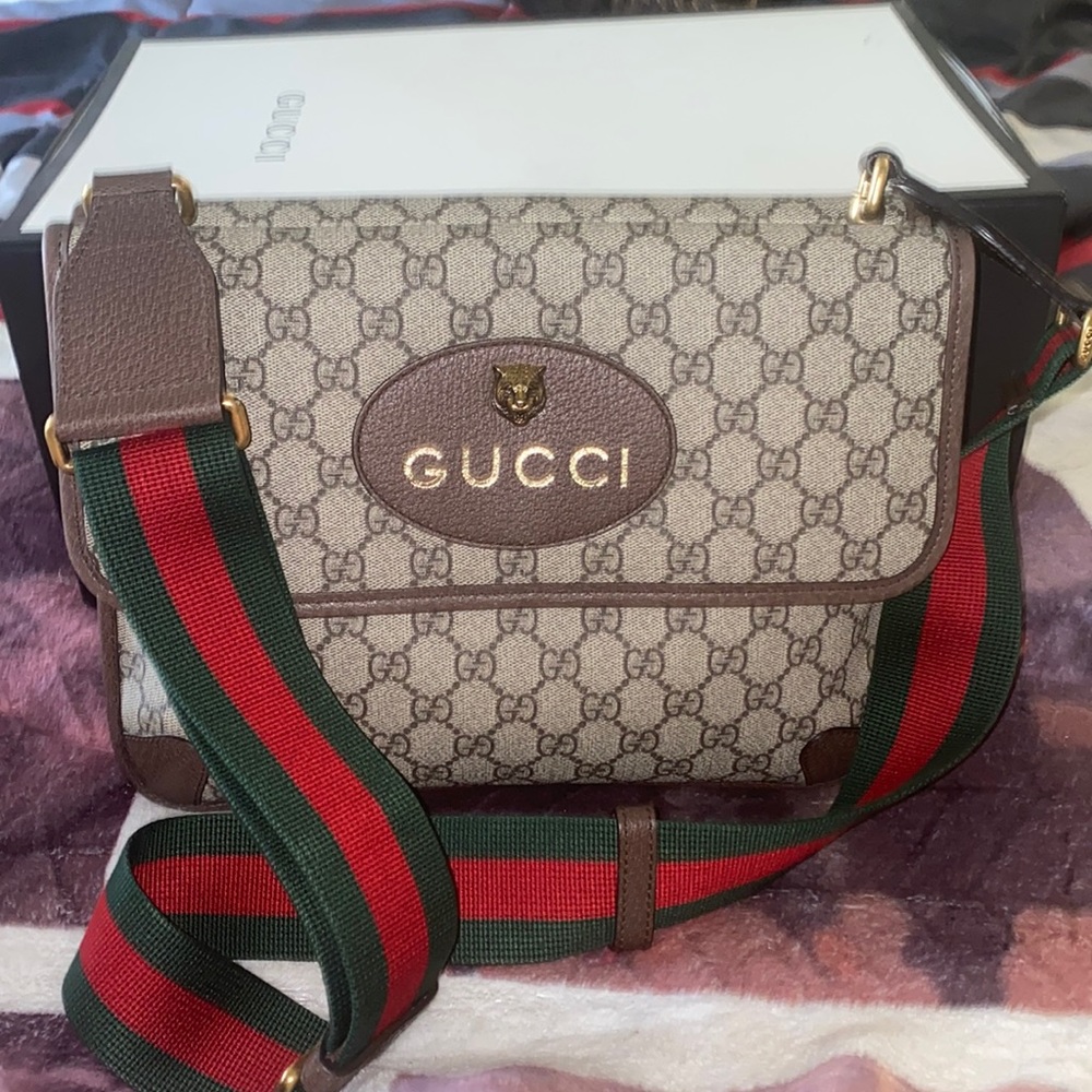 GG messenger medium size
